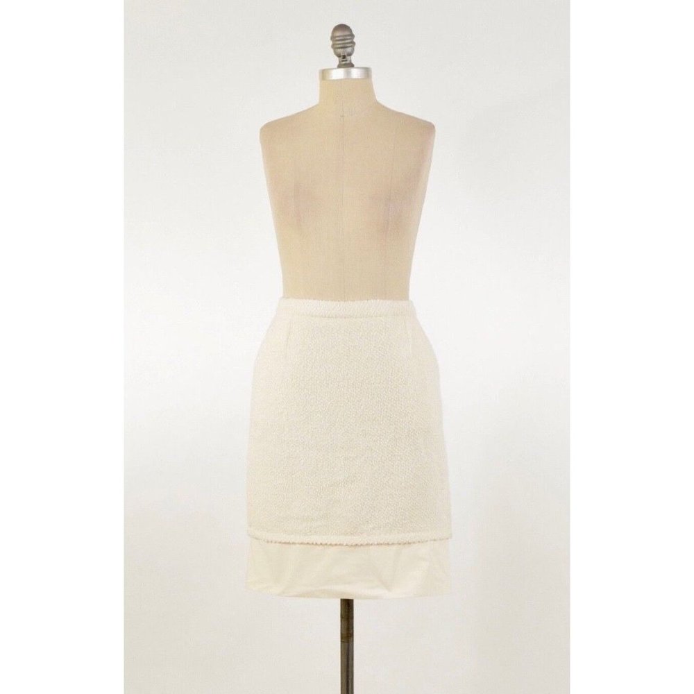 FLASH SALE! 2 for $20 or 1 for $15 NO OFFERS NWT BCBG Skirt